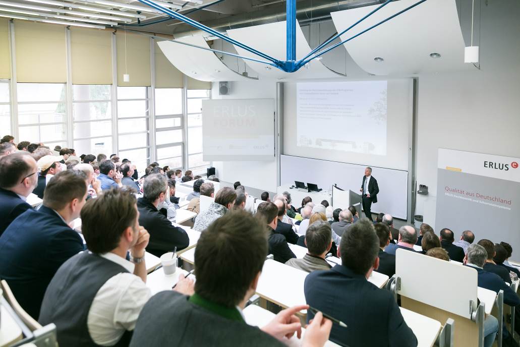 PM_ERLUS_Forum_Bild_1